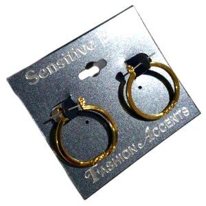 Elegant Gold tone Twisted Design Hoop Earrings - Women's Fashion Jewelry